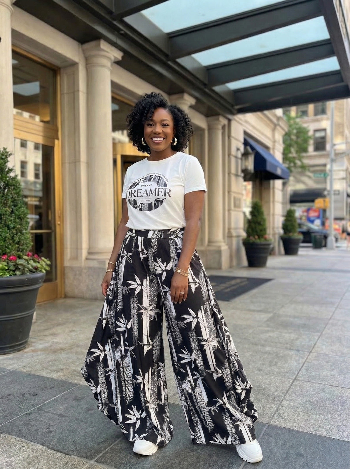 City Chic Graphic Lounge Set